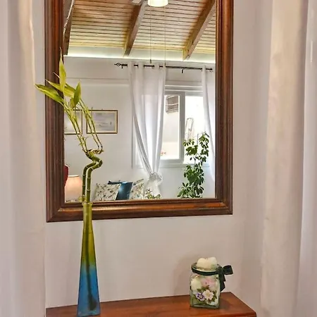 Little Red In Kompítsion