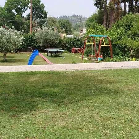 Little Red In * Kompítsion